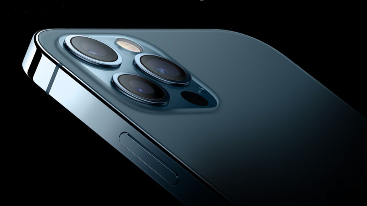 Câmeras do iPhone 12 Pro Max (Foto: Divulgação/Apple)